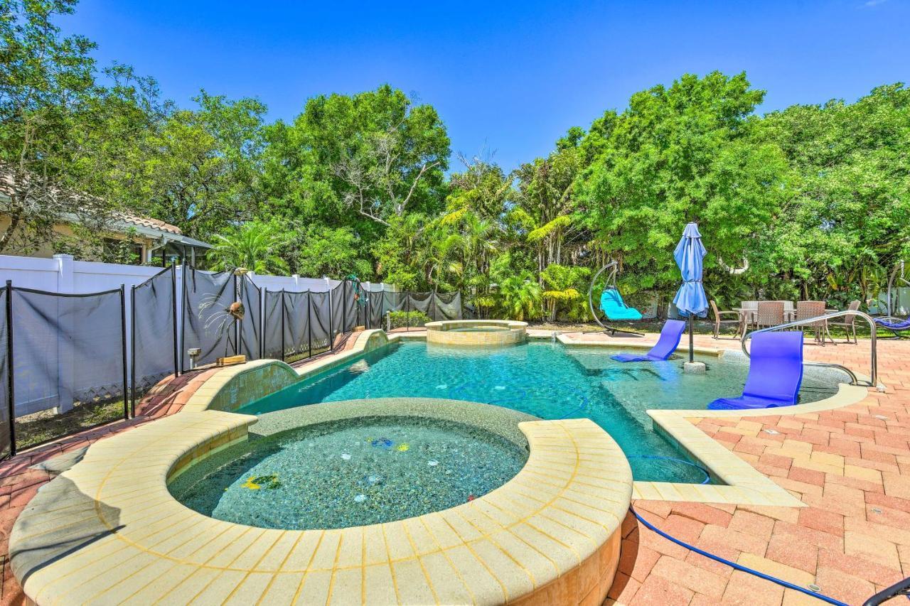 Sun-Soaked Sarasota Oasis With Pool And Hot Tub! Villa Eksteriør bilde